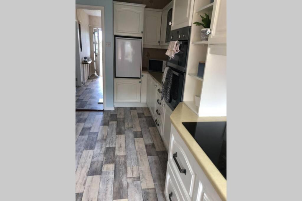 Sea House, Castlerock - Hosts 6, 3 Bedroom House Екстериор снимка