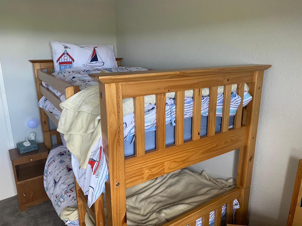 Sea House, Castlerock - Hosts 6, 3 Bedroom House Екстериор снимка