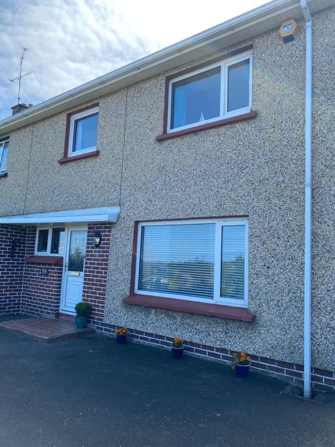 Sea House, Castlerock - Hosts 6, 3 Bedroom House Екстериор снимка